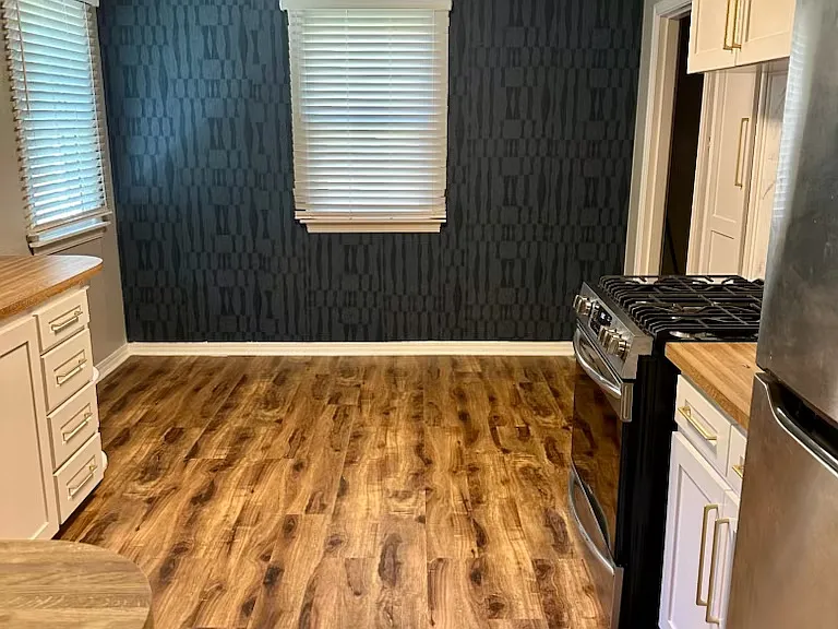1040 W Boyd St — Photo 11