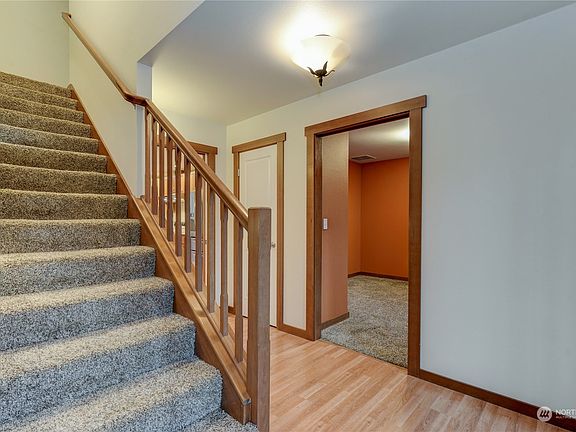 4th image of 2423 Buker Street SE