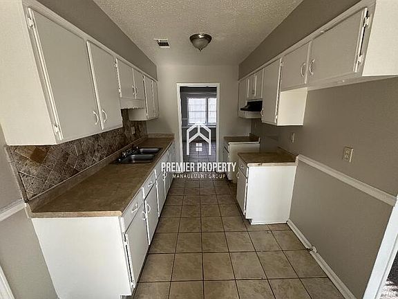 4th image of 6791 Smokey Ln