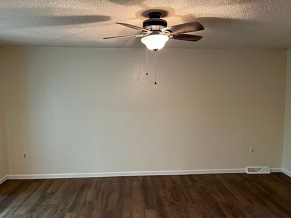 3rd image of 2110 10th Street Pl
