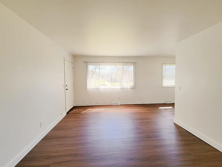 5822 Balsam Rd — Photo 9