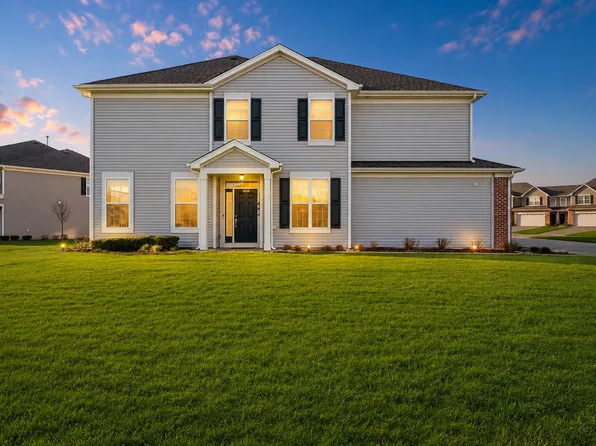 8508 Stillwater Rd, Wonder Lake, IL 60097
