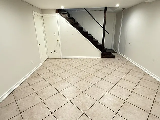 74 Village Ln — Photo 10