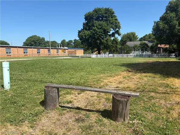 2343 N Ridge Rd E, Lorain, OH 44055