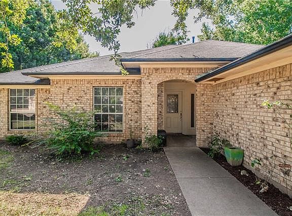 4th image of 5127 Red River Dr
