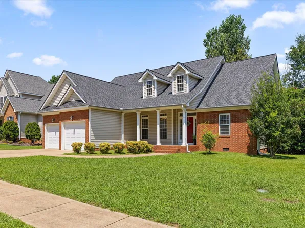 3423 Coach Dr, Hixson, TN 37343