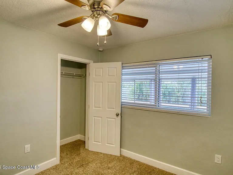341 W Arlington St — Photo 14