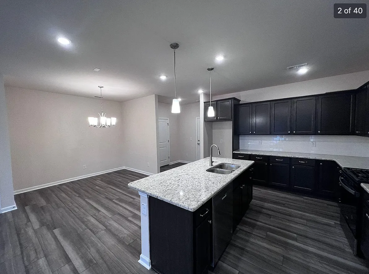 Building Photo - 315 Annabelle Blue Dr