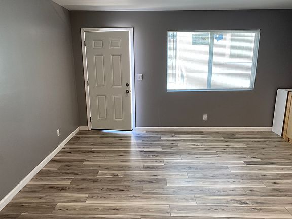 3rd image of 370 N Palomares St #368