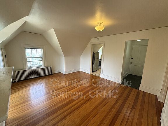 3rd image of 1238 Wood Ave #5