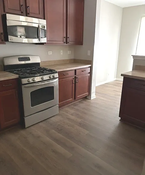 407 Blackstone Ave #0 — Photo 4
