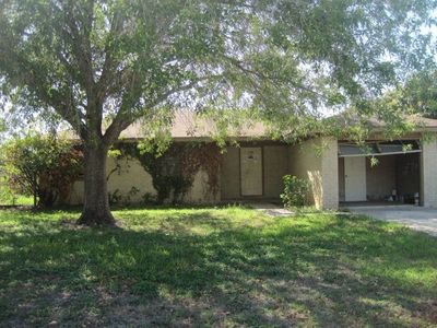 302 Meadow Dr, Marion, TX, 78124