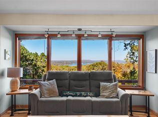 16048 Cypress Ln, Rogers, AR 72756