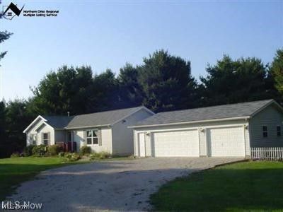 2445 Creamer Rd, Kingsville, OH, 44048