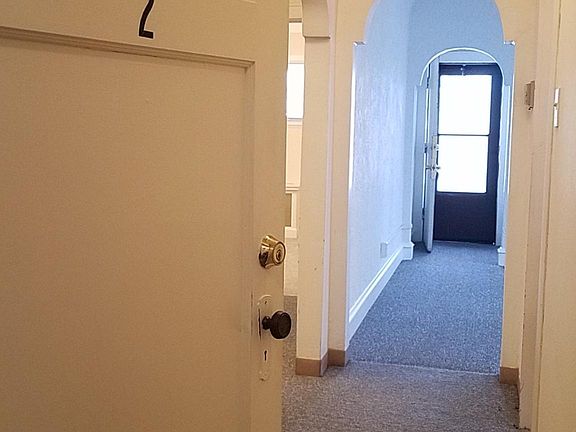 2nd image of 1624 W Morgan Ave #2