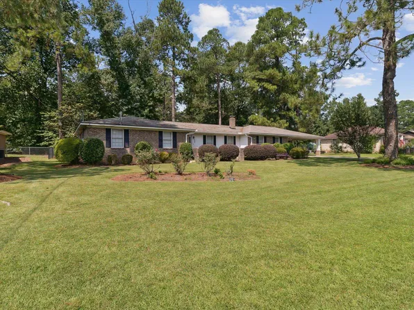 105 Lake Bluff Dr, Waynesboro, GA 30830