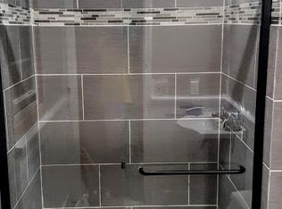 1934 E Sunvale Dr, Olathe, KS 66062