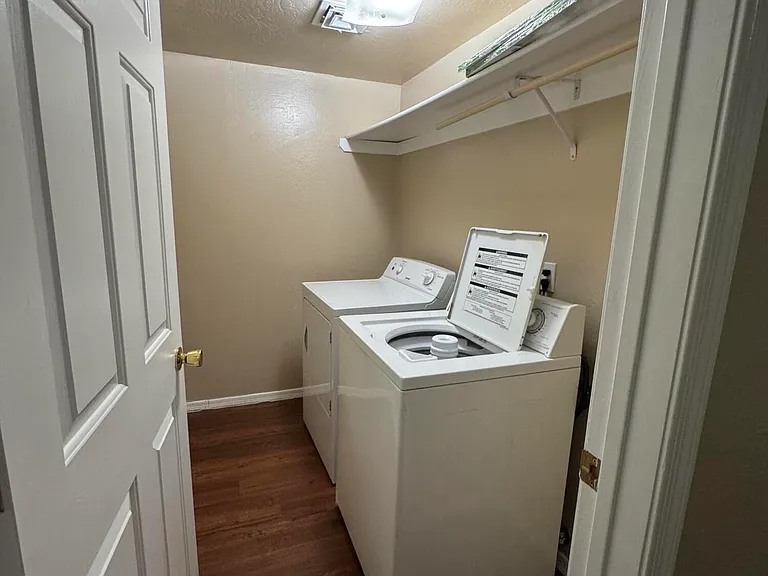 574 S Walnut Creek Loop #P — Photo 16