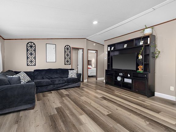 4th image of 7225 Bridgewater Church Rd