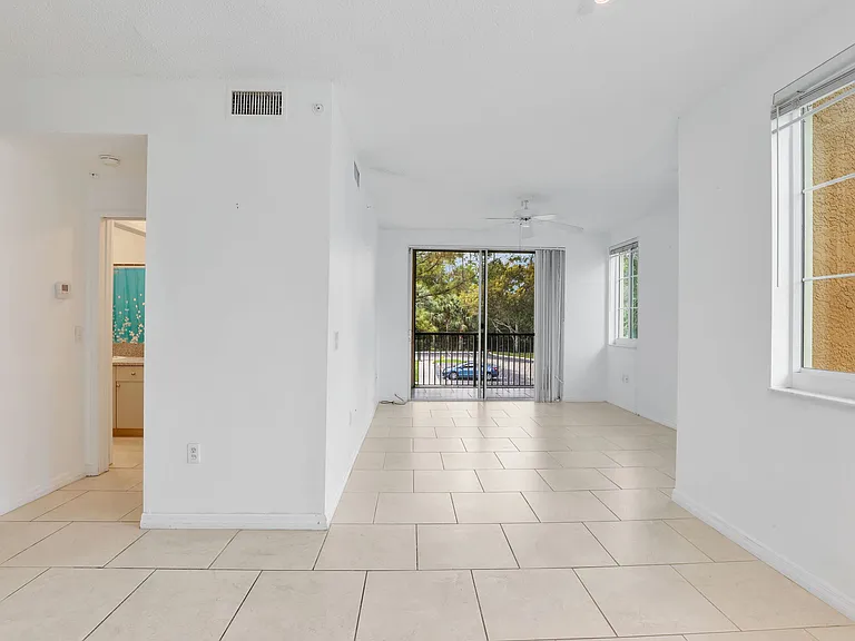 1180 Reserve Way #207 — Photo 3