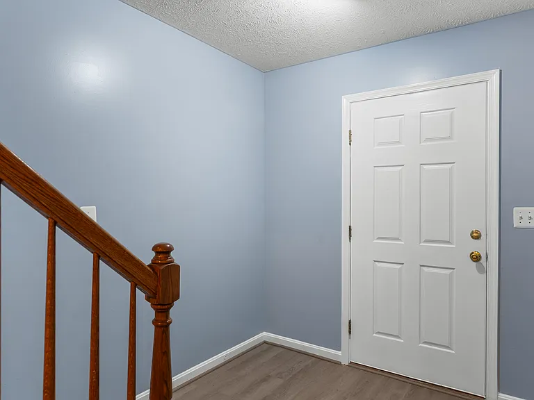 18376 Democracy Ave — Photo 3