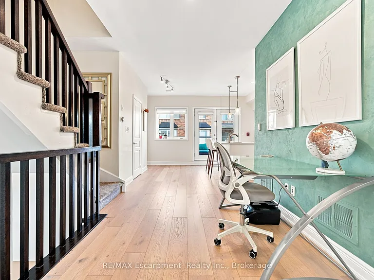 362 Plains Rd E #34 — Photo 6