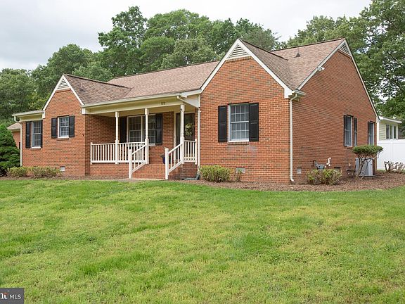 2nd image of 122 Cleremont Dr