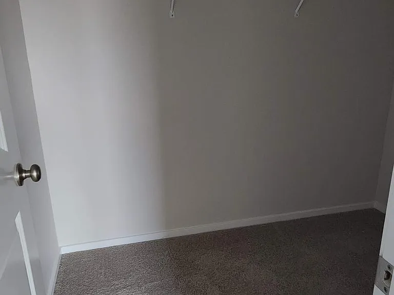 2215 Livesay Ln — Photo 26