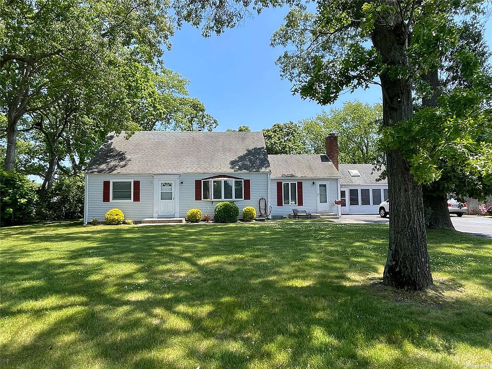 431 Cherry Avenue, West Sayville, NY 11796 Zillow