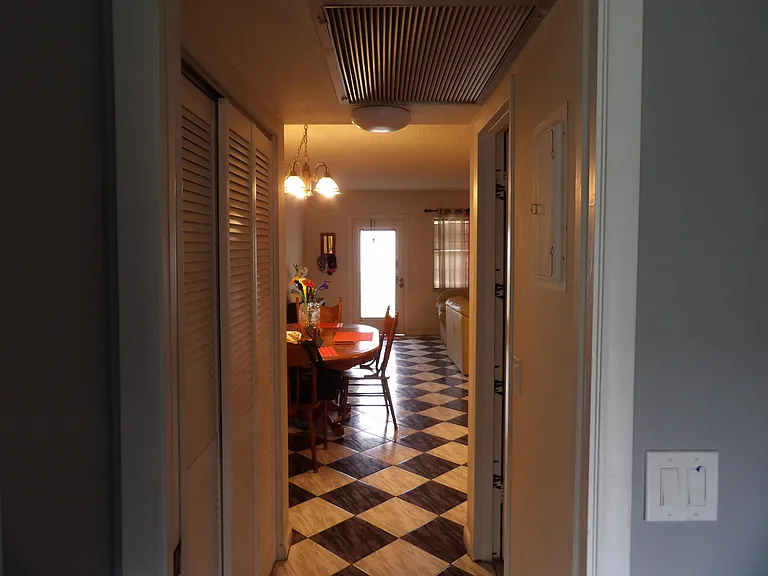195 Fanshaw E #195 — Photo 18