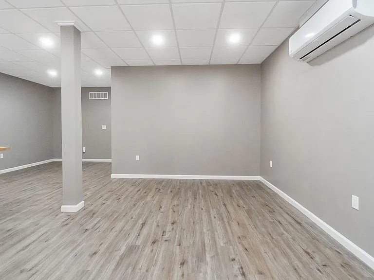 2269 Pennsylvania Ave — Photo 56