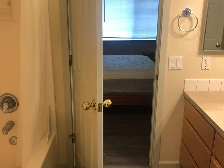 1519 NW Juniper St #2 — Photo 13