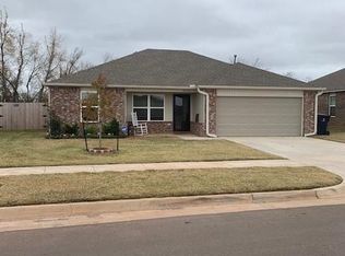 10724 SW 23rd Pl, Yukon, OK 73099
