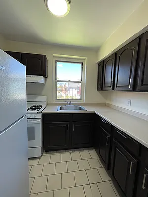 Rented by KEYNDOOR LLC | media 6