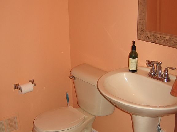 4th image of 24159 Noble Dr #1