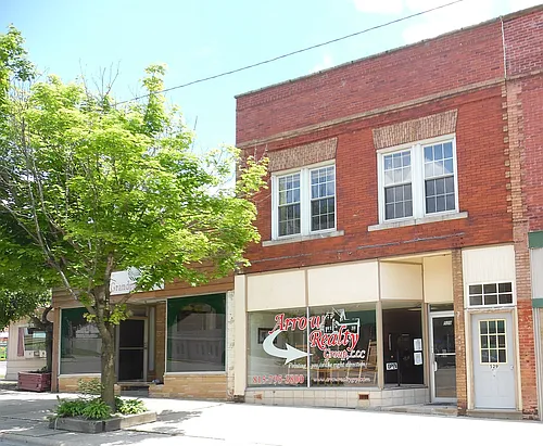 529 Main St Photo 1