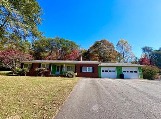 136 Ashe Knob Rd, Hayesville, NC 28904