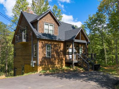 1650 Lake Dr, Gatlinburg, TN, 37738