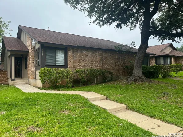 9345 Dover #9345, San Antonio, TX 78250