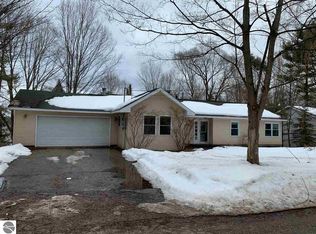 308 Mound St, Bellaire, MI 49615