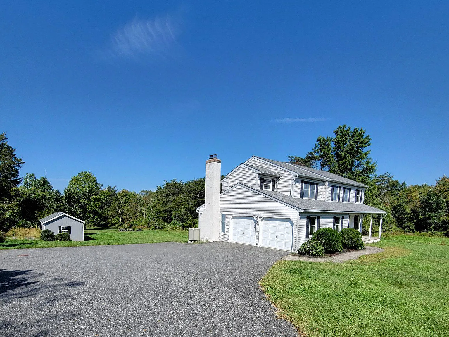 5 bed, 3.5 bath, 2976 sqft, $3,400 — Photo 2