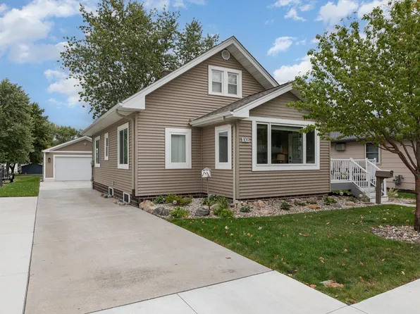 109 Columbus Ave N, New Prague, MN 56071