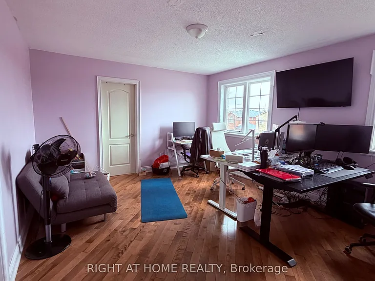 1215 Lowrie St — Photo 12