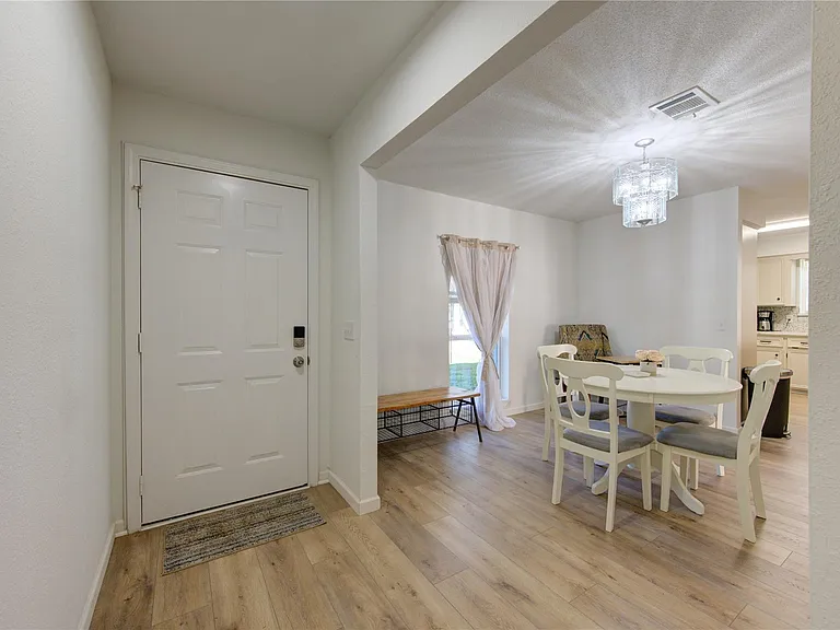 16523 Rawhide Trl — Photo 3