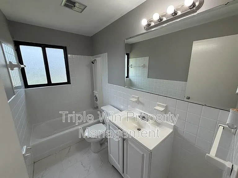 10319 Varnum Dr — Photo 19