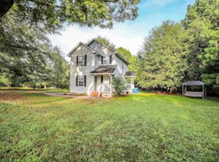 2002 Cleveland Rd, Bogart, GA 30622