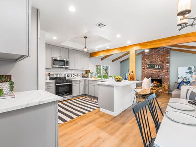 40121 13th St W, Palmdale, CA, 93551