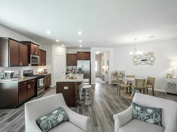 1103 Meridian Dr, Baton Rouge, LA 70820