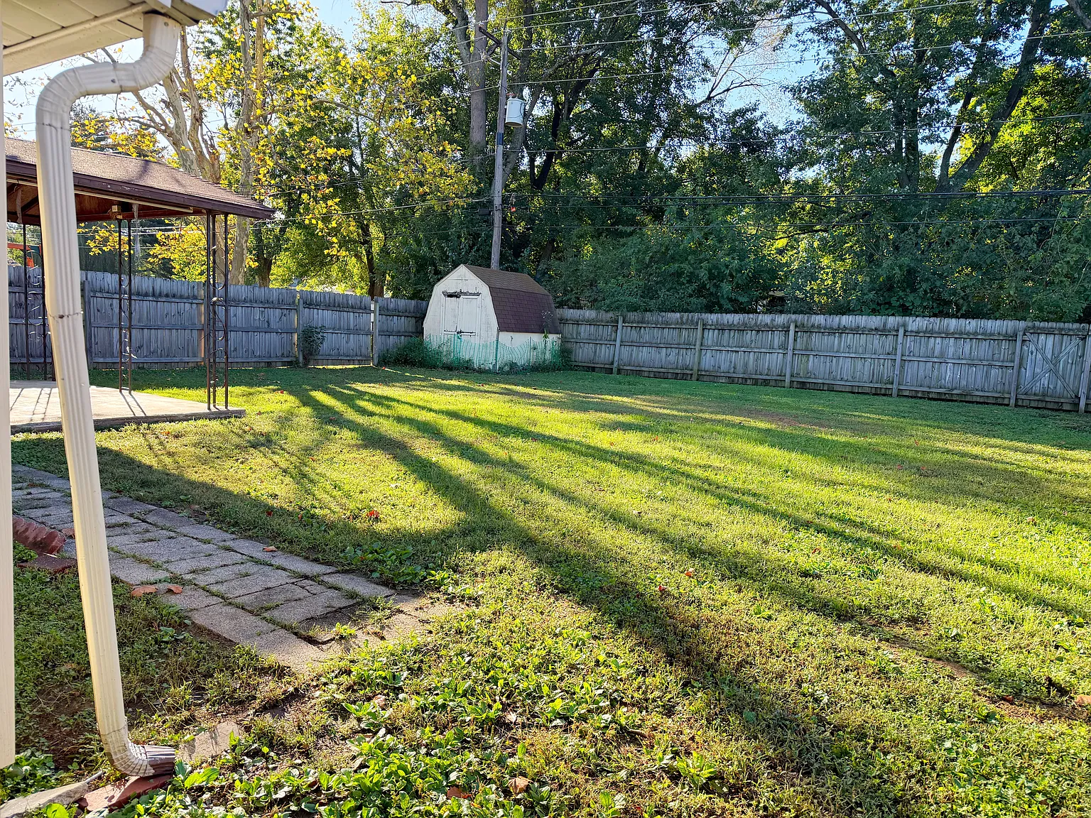 3 bed, 1295 sqft, $1,600 — Photo 4