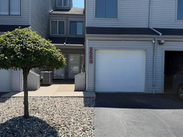 2550 W Village Dr #2550, Toledo, OH 43614